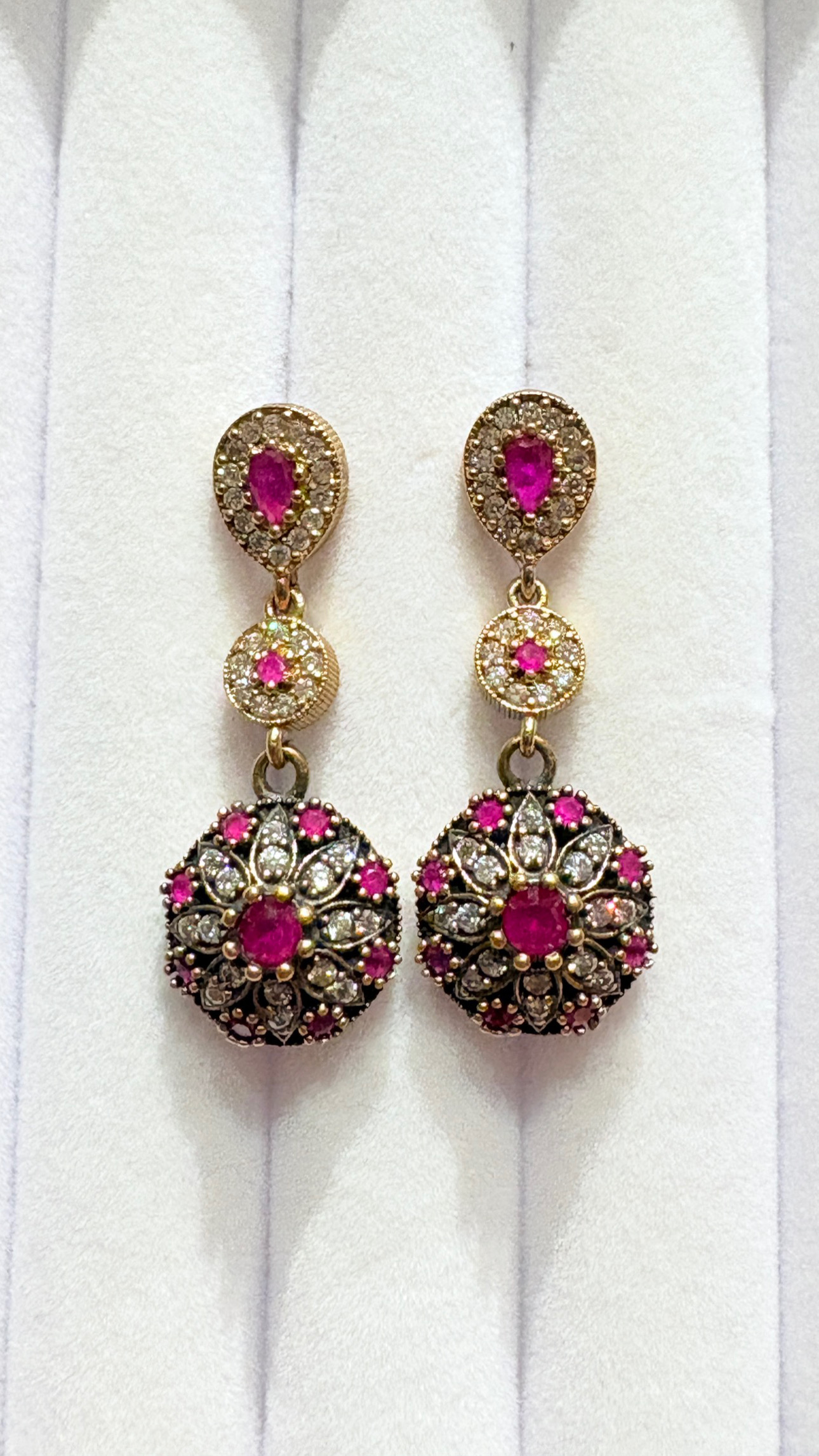 88377E9F-B7A6-48A1-ABCF-75779E148896